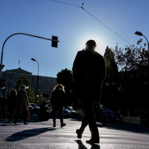 Αντιπρόεδρος της Επιτροπής Εμπειρογνωμόνων: Αναμένουμε γύρω στα 10.000 κρούσματα ημερησίως