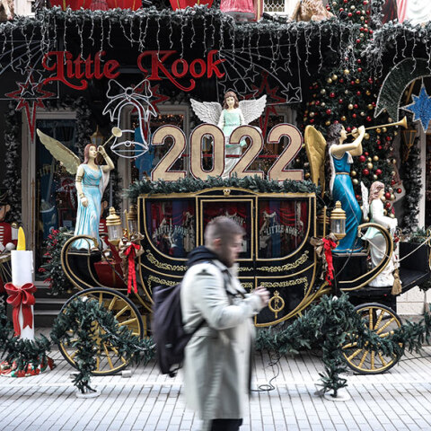 Νέα μέτρα τα Χριστούγεννα, την Πρωτοχρονιά και το 2022 ανακοινώνουν Θάνος Πλεύρης και Γιάννης Οικονόμου