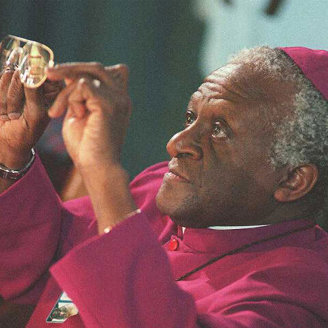 Ντέσμοντ Τούτου, αρχιεπίσκοπος και εμβληματική προσωπικότητα στη Νότια Αφρική