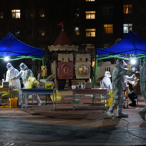 Έλεγχοι για κορωνοϊό στην πόλη Σιάν, την πιο πρόσφατη εστία Covid-19 στην Κίνα