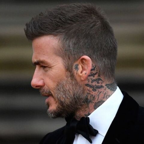 Ντέιβιντ Μπέκαμ: Σηκώθηκε στις μύτες των ποδιών στην χριστουγεννιάτικη οικογενειακή φωτογραφία