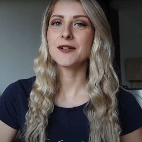 Η YouTuber Mava Chou