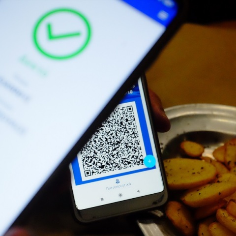 Covid Free Wallet: Tαυτότητα και πιστοποιητικό σε ένα app  