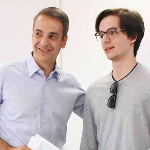 Με κορονοϊό ο Κωνσταντίνος Μητσοτάκης – Για πόλεμο λάσπης από τον ΣΥΡΙΖΑ στην οικογένεια του πρωθυπουργού μιλά η ΝΔ