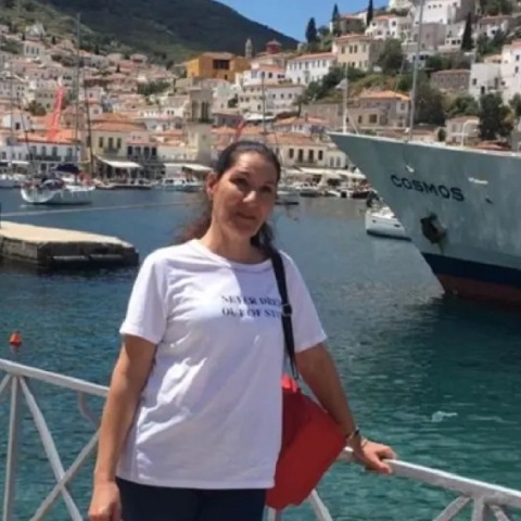 Αργεντινή: Τυφλή ηθοποιός χορεύει και διδάσκει ελληνικούς χορούς