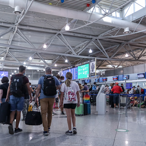ΥΠΑ για επιβάτες εσωτερικού: Τι ισχύει για το πιστοποιητικό νόσησης