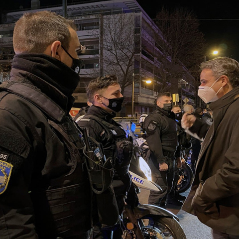 Ευχές του πρωθυπουργού σε αστυνομικούς της Ομάδας ΔΙΑΣ 
