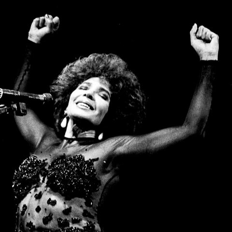 Shirley Bassey - Στιγμιότυπο από τη συναυλία της στην Αθήνα το 1993