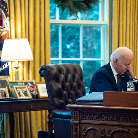 Τηλεφωνική επικοινωνία Μπάιντεν - Ζελένσκι