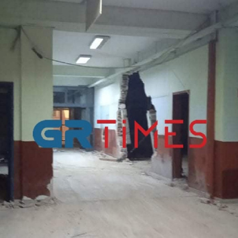 ΑΠΘ - «Στέκι στο Βιολογικό»: Εικόνες από τις ζημιές στο κτίριο