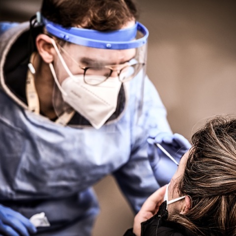 PCR test: Στα 47 ευρώ η τιμή του από την Πέμπτη