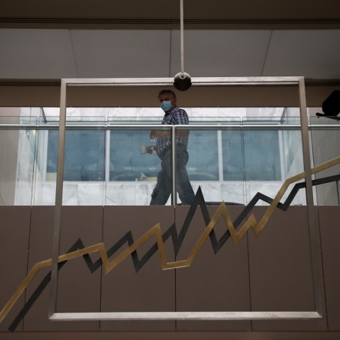 Η Ελλάδα προετοιμάζεται για έξοδο στις αγορές