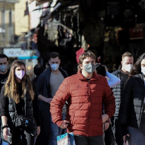 Κορωνοϊός: Οι 10 πιο συχνές ερωτήσεις και απαντήσεις από τον ΕΟΔΥ