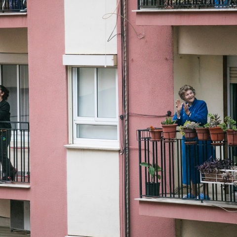 Τα αυστηρά lockdown δεν αποτελούν πλέον εργαλείο περιορισμού του κορωνοϊού