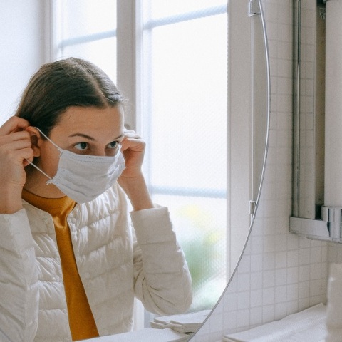 Μετάλλαξη Όμικρον: Πόσο & για πόσο προστατεύει κάθε τύπος μάσκας