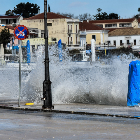 Καιρός: Καταφθάνει η κακοκαιρία «Διομήδης» με βροχές και θυελλώδεις ανέμους 
