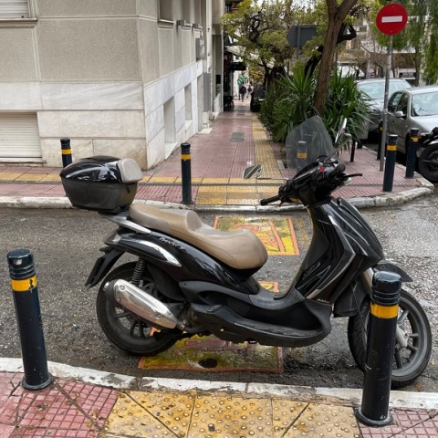 Τέλος στην παράνομη και αντικοινωνική στάθμευση των οχημάτων μέσα στην πόλη, επιδιώκει να βάλει ο Δήμος Αθηναίων αξιοποιώντας την τεχνολογία