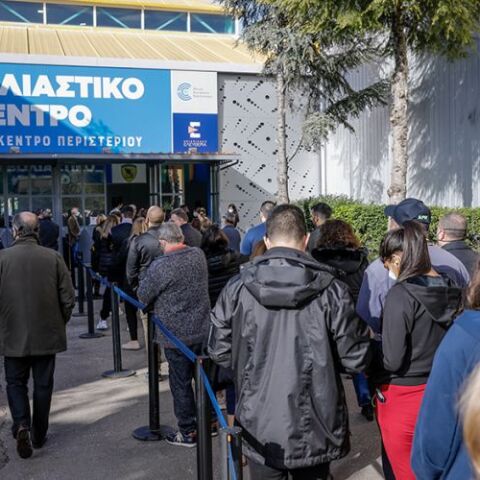 Εμβόλιο Pfizer - Εμβολιασμός