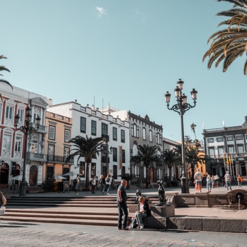 Η Ισπανία αλλάζει τον τρόπο παρακολούθησης της πανδημίας