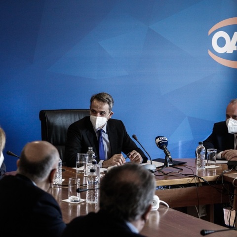 Μητσοτάκης: 86.000 νέες θέσεις εργασίας μέσω ΟΑΕΔ το 2022