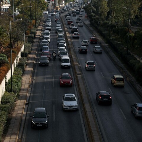 Κίνηση στη Μεσογείων