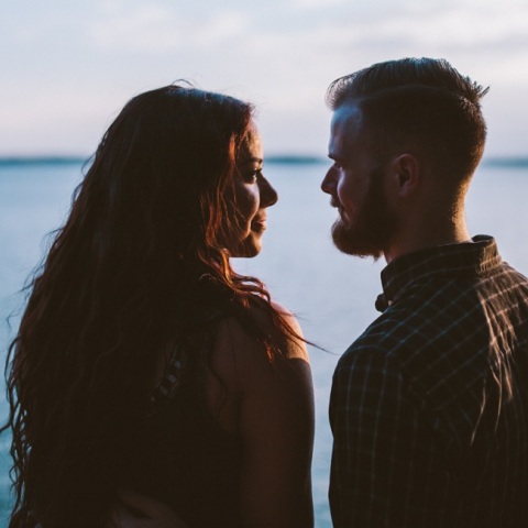 Ένα ζευγάρι. 