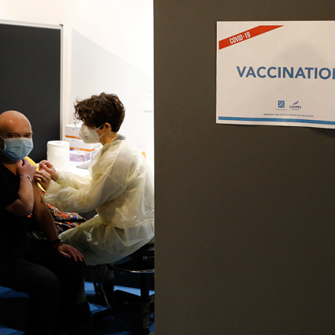 Εμβολιασμός κατά του κορωνοϊού