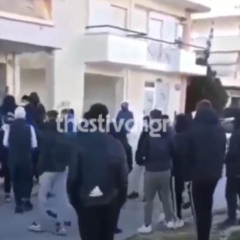 Ξυλοδαρμός δύο ατόμων από 15 νεαρούς έξω από το ΕΠΑΛ Ευόσμου