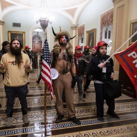 Στιγμιότυπο από την εισβολή διαδηλωτών στο Καπιτώλιο