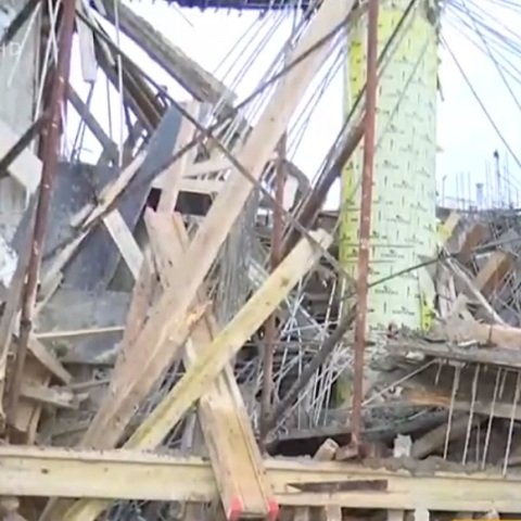 Κατέρρευσε οικοδομή στον Γέρακα 