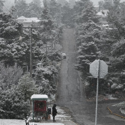 Έκτακτο δελτίο επιδείνωσης καιρού: Σε δύο φάσεις η κακοκαιρία Ελπίς