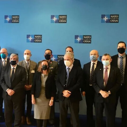 Ο Χρήστος Στυλιανίδης, υπουργός Κλιματικής Αλλαγής και Πολιτικής Προστασίας, με Ευρωπαίους αξιωματούχους