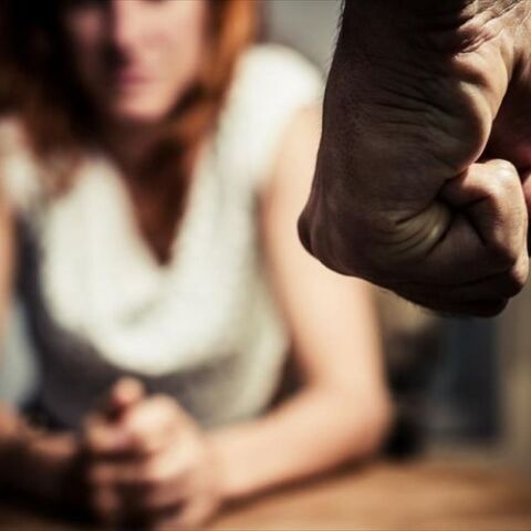 Ξυλοδαρμός 19χρονης από αστυνομικό: Σοκάρει το ηχητικό ντοκουμέντο