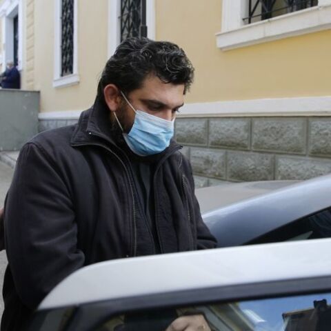 Προκλητικός ο δικηγόρος του ιερέα: «Έγιναν μόδα οι καταγγελίες βιασμού»