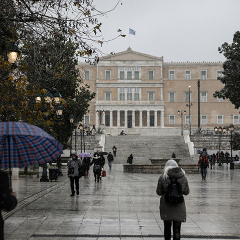 Τα κρούσματα κορωνοϊού σήμερα Δευτέρα (24/1) ανακοίνωσε ο ΕΟΔΥ