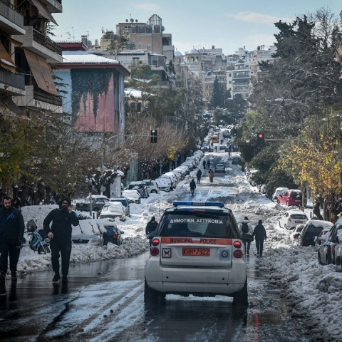 Αναστέλλονται αύριο οι εμβολιασμοί σε Αττική και Εύβοια