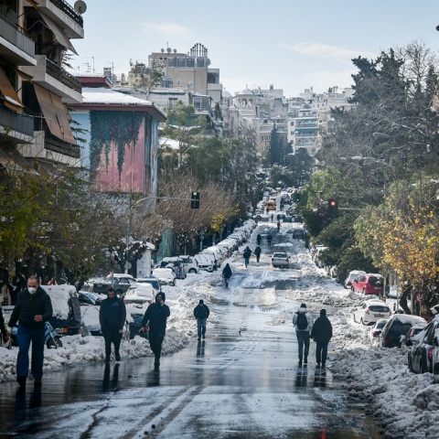 ΚΑΚΟΚΑΙΡΙΑ "ΕΛΠΙΣ" / ΧΙΟΝΟΠΤΩΣΗ ΣΤΗΝ ΑΤΤΙΚΗ ΟΔΟΣ (ΤΑΤΙΑΝΑ ΜΠΟΛΑΡΗ/EUROKINISSI)