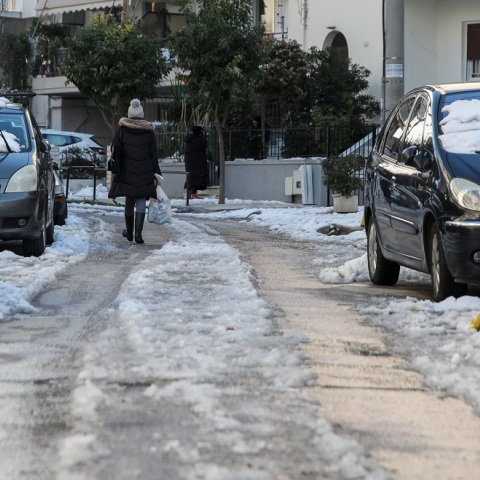 ΚΑΚΟΚΑΙΡΙΑ "ΕΛΠΙΣ" / ΧΙΟΝΟΠΤΩΣΗ ΣΤΗΝ ΑΤΤΙΚΗ ΟΔΟΣ (ΤΑΤΙΑΝΑ ΜΠΟΛΑΡΗ/EUROKINISSI)
