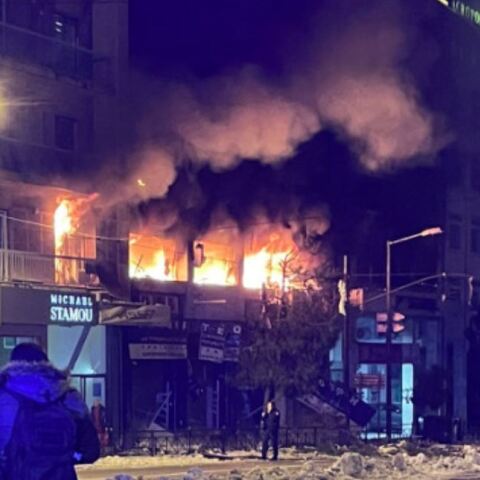Έκρηξη σε κτίριο στους στύλους του Ολυμπίου Διός