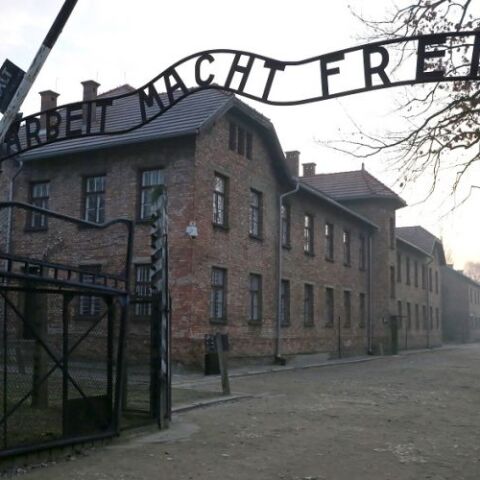 Σαν σήμερα το 1945 τα σοβιετικά στρατεύματα απελευθέρωσαν το Άουσβιτς