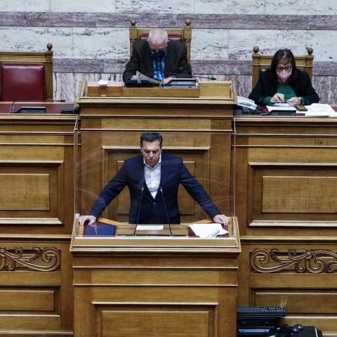 Ο Αλέξης Τσίπρας στο βήμα της Βουλής