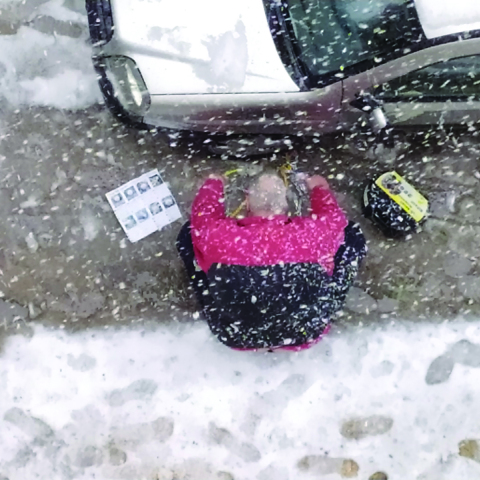 Χιονοθύελλα «Ελπίς», τοποθέτηση αντιολισθητικών αλυσίδων