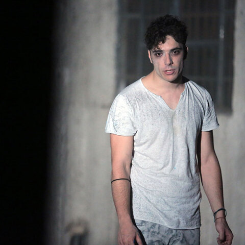 Ο Πάνος Νάτσης σε παράσταση στο θέατρο Βυρσοδεψείο