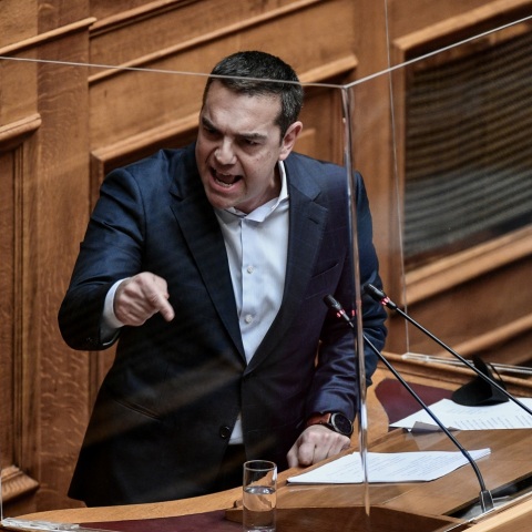 Ο Αλέξης Τσίπρας στο βήμα της Βουλής