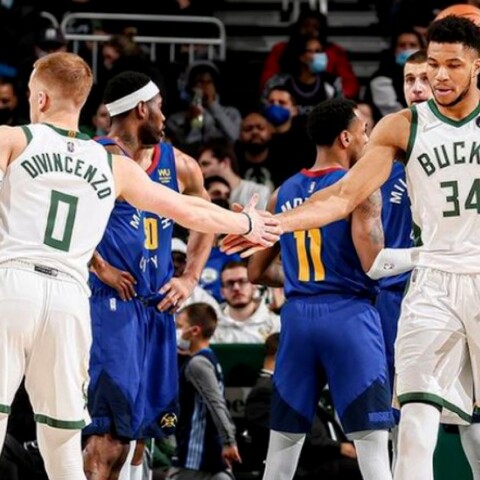 Ο Γιάννης Αντετοκούνμπο