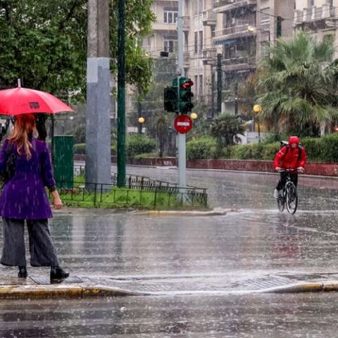 Καιρός: Βροχές και καταιγίδες σε όλη τη χώρα 