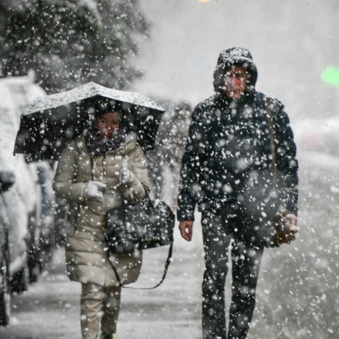 Στιγμιότυπο από τη χιονόπτωση στην Αττική στις 24 Ιανουαρίου 2022