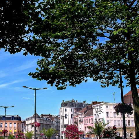 Πλατεία στην πόλη Ρουμπέ στη Γαλλία