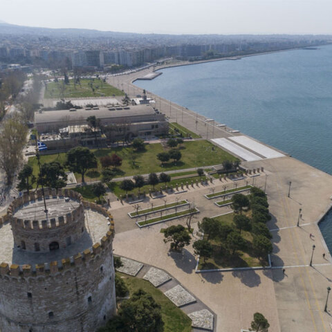 Ο Λευκός Πύργος και η Νέα Παραλία στη Θεσσαλονίκη