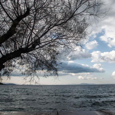 Χαμηλές θερμοκρασίες αύριο Κυριακή το πρωί, σύμφωνα με την πρόγνωση ΕΜΥ